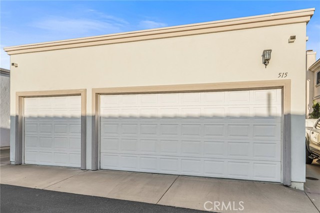 3-Car Detached Garage
