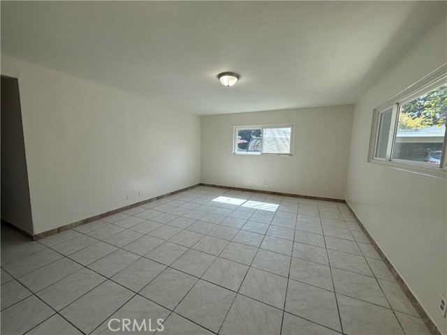 Detail Gallery Image 2 of 8 For 1307 Jacqueline #B,  Pomona,  CA 91768 - 2 Beds | 1 Baths