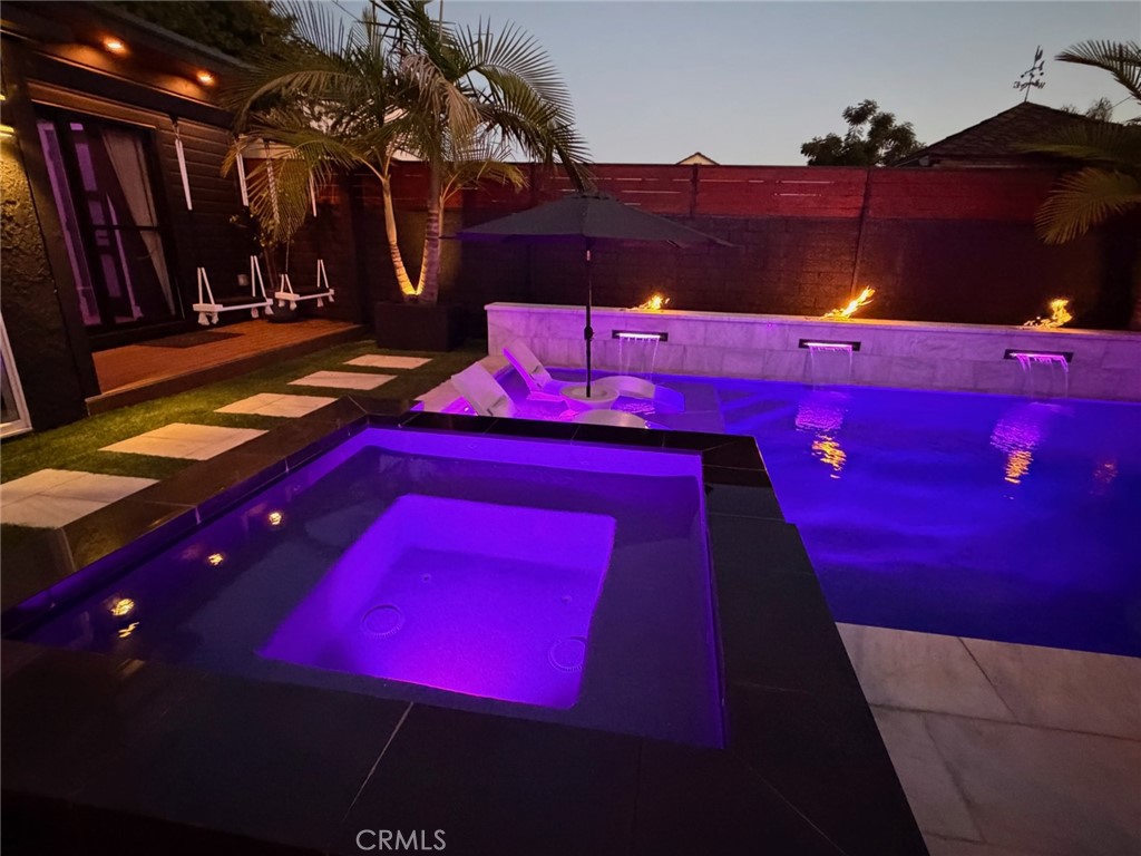 https://media.crmls.org/medias/c20d265e-58b9-4c3e-a8dd-0b4a8040e951.jpg?preset=X-Large