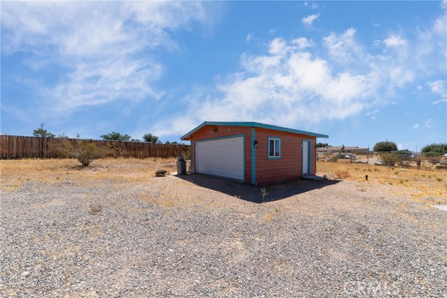 Detail Gallery Image 2 of 24 For 28157 Church St, Barstow,  CA 92311 - 4 Beds | 2 Baths