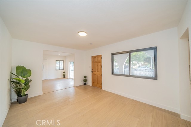 Detail Gallery Image 7 of 43 For 932 S Bon View Ave, Ontario,  CA 91761 - 3 Beds | 2 Baths