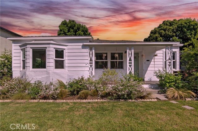 3780 Beethoven Street, Los Angeles CA: https://media.crmls.org/medias/c21076ae-1ae7-49f2-bd44-bc03aec4bb12.jpg