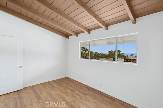 Detail Gallery Image 7 of 9 For 135 High Dr, Laguna Beach,  CA 92651 - 2 Beds | 1 Baths