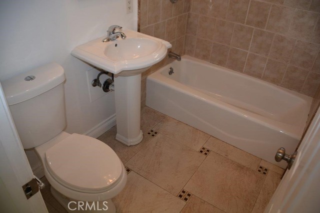 Detail Gallery Image 15 of 26 For Address Is Not Disclosed, Newport Beach,  CA 92661 - 1 Beds | 1 Baths