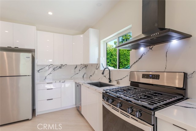 Detail Gallery Image 10 of 33 For 10787 Las Lunitas Ave, Tujunga,  CA 91042 - 2 Beds | 1/1 Baths