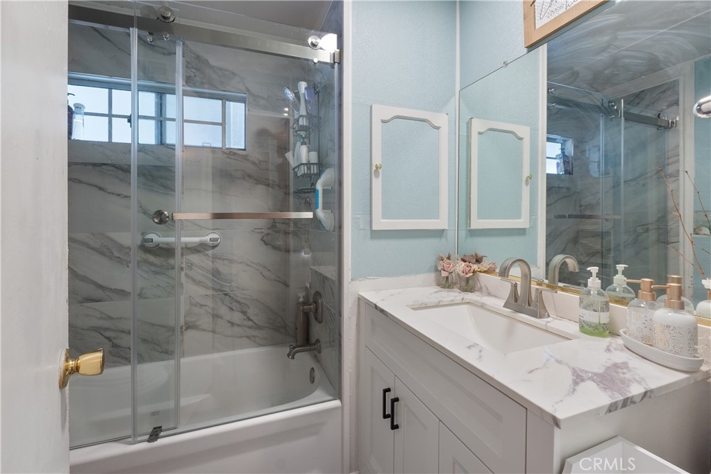 MLS #OC26158322 image #34