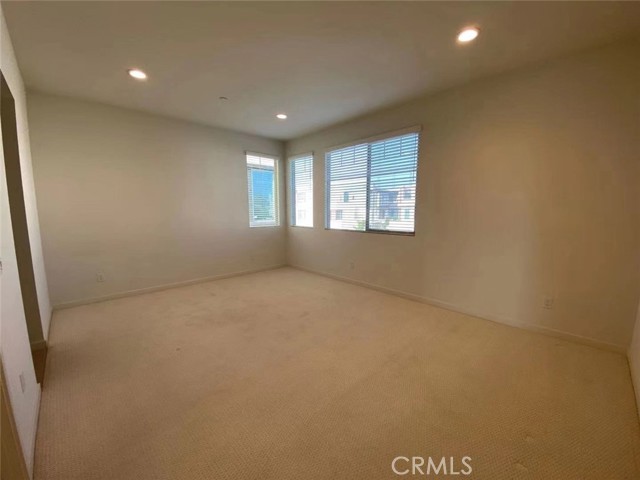 143 Frame, Irvine CA: https://media.crmls.org/medias/c21383f7-a04b-462f-aa12-782dce02f2ad.jpg