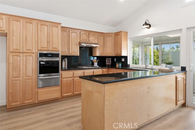 Detail Gallery Image 13 of 46 For 19332 Tomlee Ave, Torrance,  CA 90503 - 3 Beds | 2 Baths