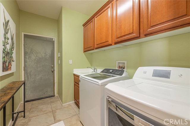 37137 Firethorn Street, Palmdale CA: https://media.crmls.org/medias/c2143da8-3b8d-432c-9a7f-ecc122807064.jpg