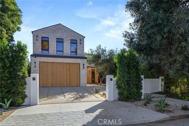 Detail Gallery Image 1 of 56 For 15158 Greenleaf St, Sherman Oaks,  CA 91403 - 6 Beds | 6/1 Baths