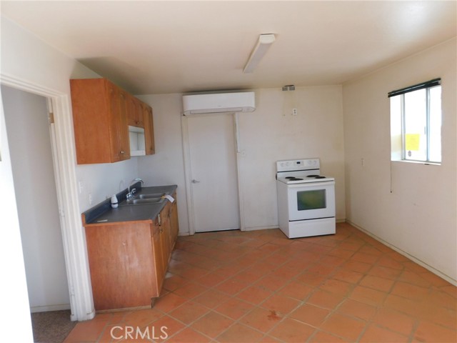 Detail Gallery Image 8 of 24 For 4510 Avenida La Candela, Joshua Tree,  CA 92252 - 2 Beds | 1/1 Baths