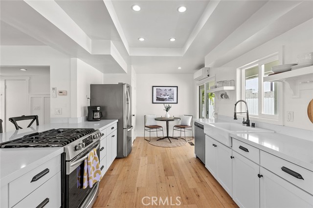 128 Esplanade, San Clemente CA: https://media.crmls.org/medias/c2159485-8d91-48b0-b779-13f9c8971d6d.jpg