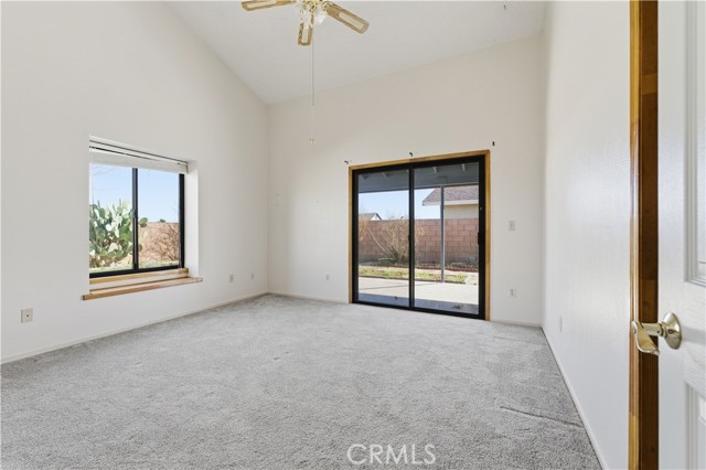 Detail Gallery Image 9 of 14 For 11049 Rome Beauty Dr, California City,  CA 93505 - 3 Beds | 2 Baths