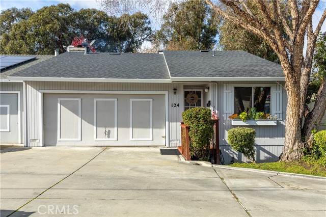 Detail Gallery Image 1 of 1 For 124 Crescent Dr, Watsonville,  CA 95076 - 3 Beds | 2 Baths