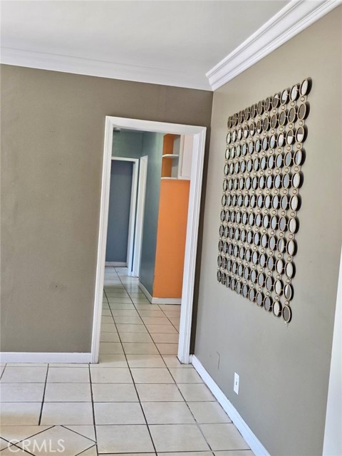 722 N Philadelphia Street, Anaheim CA: https://media.crmls.org/medias/c2170357-1e16-4480-ad94-31d9a3ba116e.jpg