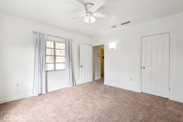 331 W 25th Street, San Bernardino CA: https://media.crmls.org/medias/c217c5f5-f475-4b78-9b06-17031e4009ee.jpg