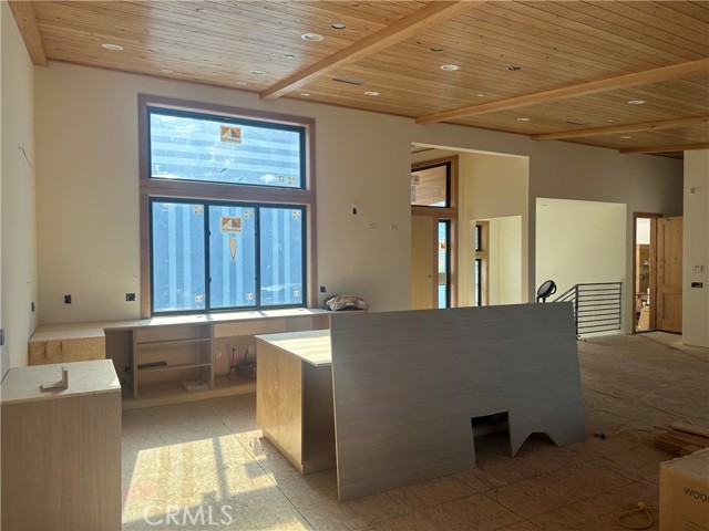 Detail Gallery Image 9 of 28 For 40564 Ironwood Rd, Big Bear Lake,  CA 92315 - 5 Beds | 5/1 Baths