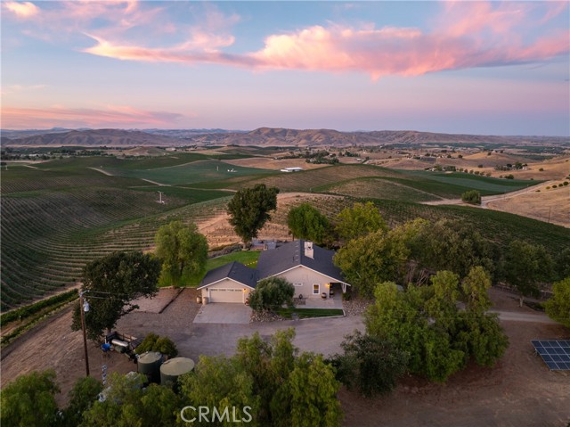 1825 Nygren Road, San Miguel CA: https://media.crmls.org/medias/c2198b5f-4cf4-41ca-ad75-99548ead9ca2.jpg