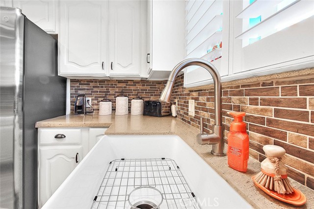 Detail Gallery Image 13 of 67 For 5026 Hersholt, Lakewood,  CA 90712 - 5 Beds | 2 Baths