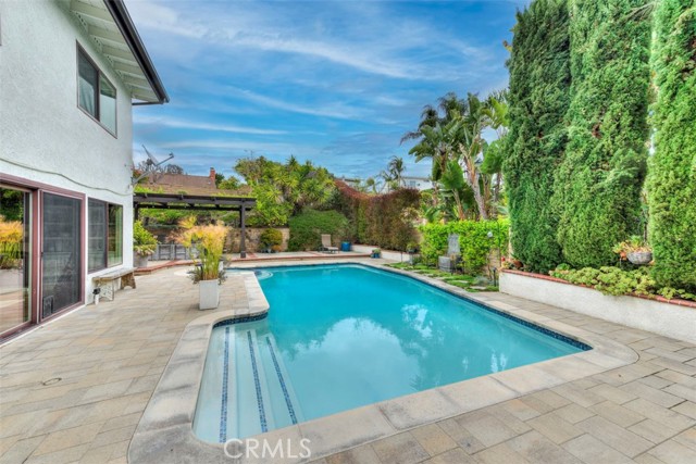 26752 Magdalena Lane, Mission Viejo CA: https://media.crmls.org/medias/c21a17e2-053e-4e62-a5e8-9e239206921a.jpg