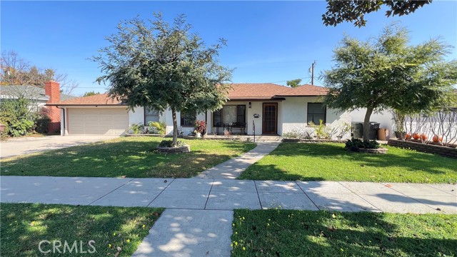 408 S Indiana Street, Anaheim CA: https://media.crmls.org/medias/c21a633d-a99a-4cfa-82fd-187cc2318b6c.jpg