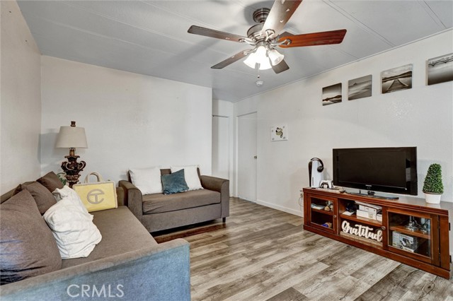 Detail Gallery Image 11 of 32 For 43434 Dessie Way, Hemet,  CA 92544 - 2 Beds | 2 Baths