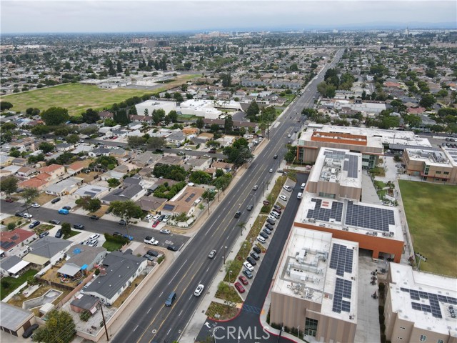 2608 Monte Carlo Drive, Santa Ana CA: https://media.crmls.org/medias/c21c6046-e290-4436-9a02-61ae66852265.jpg