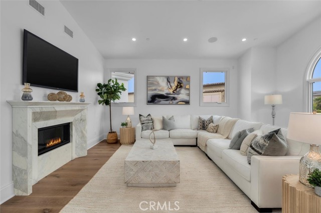 Detail Gallery Image 8 of 72 For 32042 Isthmus View Dr, Rancho Palos Verdes,  CA 90275 - 6 Beds | 6/2 Baths