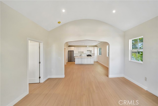 Detail Gallery Image 4 of 31 For 2800 Winter St #3,  Los Angeles,  CA 90033 - 2 Beds | 1 Baths