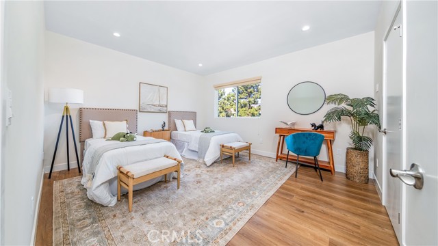 Detail Gallery Image 23 of 26 For 17158 Chatsworth St #4,  Granada Hills,  CA 91344 - 3 Beds | 2/1 Baths