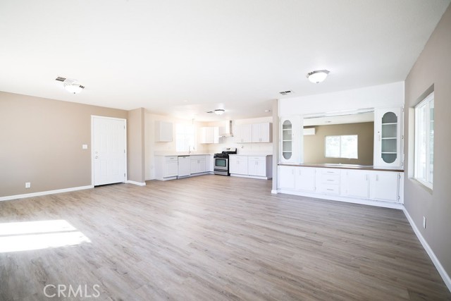 Detail Gallery Image 9 of 26 For 315 North Palomar Avenue, San Jacinto,  CA 92582 - 2 Beds | 2 Baths