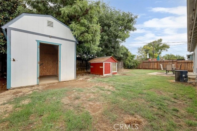 909 E 21st Street, Marysville CA: https://media.crmls.org/medias/c21ec781-021e-439e-8382-c74de6f32bd0.jpg