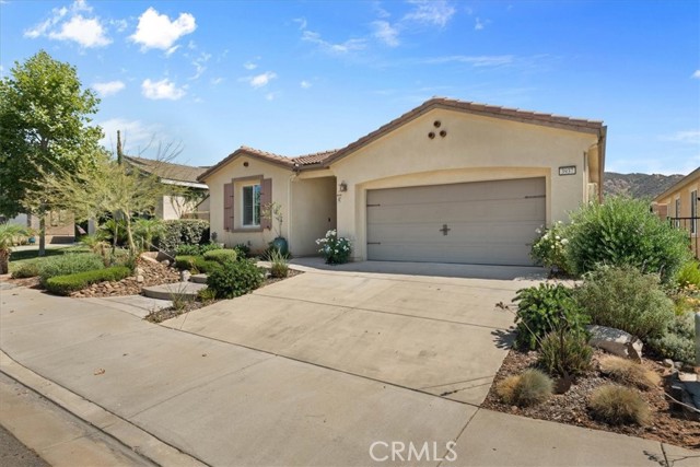 3937 Scarlet Oak Court, San Bernardino CA: https://media.crmls.org/medias/c21eeaa7-ed48-4862-8db7-abfbbca95b7f.jpg