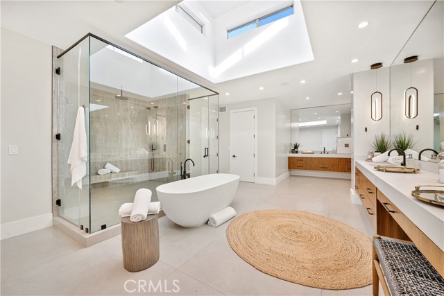 4609 Louise Avenue, Encino CA: https://media.crmls.org/medias/c21ef087-afa1-45bb-9f34-51f25530c1b6.jpg