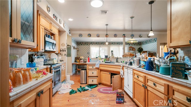 Detail Gallery Image 17 of 58 For 22070 Big Oak Rd, Cedarpines Park,  CA 92322 - 3 Beds | 3 Baths