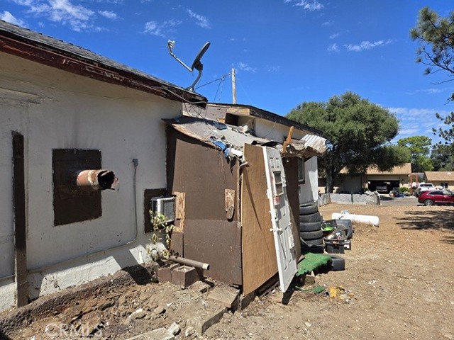 29858 Oak Drive, Campo CA: https://media.crmls.org/medias/c21ffcee-7605-4f8f-8f6d-d3282631b916.jpg