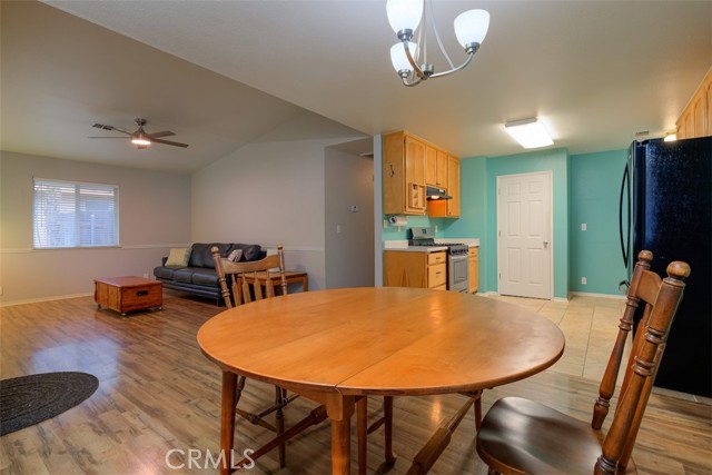 Detail Gallery Image 9 of 40 For 2732 Lowell, Chico,  CA 95973 - 3 Beds | 2 Baths