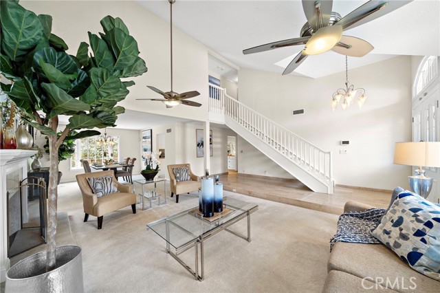 Detail Gallery Image 6 of 67 For 18817 Tomahawk Street, Fountain Valley,  CA 92708 - 5 Beds | 3 Baths