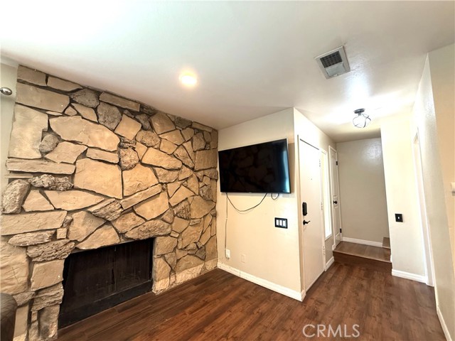 Detail Gallery Image 9 of 31 For 1371 S Walnut St #3006,  Anaheim,  CA 92802 - 2 Beds | 1/1 Baths