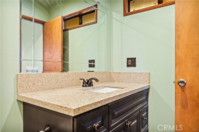 Detail Gallery Image 30 of 32 For 31539 Onacrest Dr, Running Springs,  CA 92382 - 3 Beds | 2/1 Baths