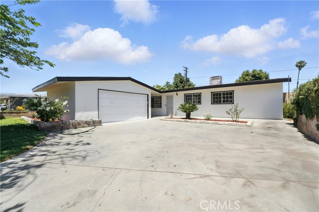 910 S Kenmore Street, Anaheim CA: https://media.crmls.org/medias/c220f64a-5d7b-4527-bcac-af8024ab0a20.jpg