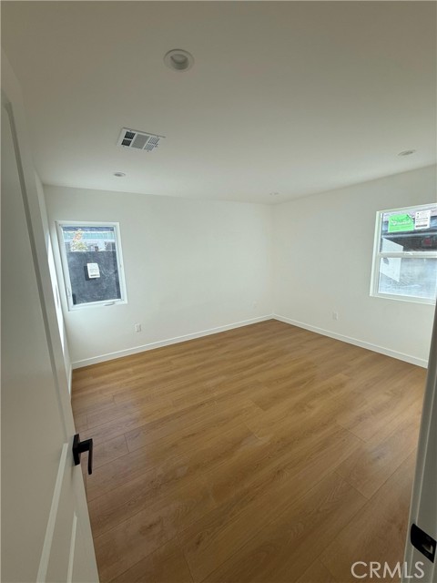 Detail Gallery Image 7 of 16 For 2215 N Brighton St, Burbank,  CA 91504 - 2 Beds | 1 Baths