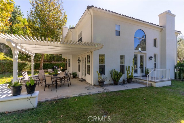 24255 Hillhurst photo 43