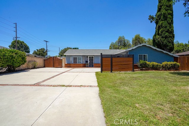 1425 Pride St photo 2