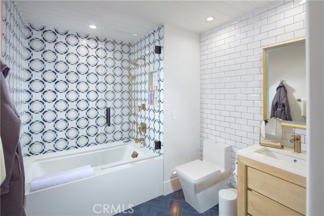 44 Ritz Cove Drive, Dana Point CA: https://media.crmls.org/medias/c223972a-bac8-4e25-9bbe-f0ae581d2ecf.jpg