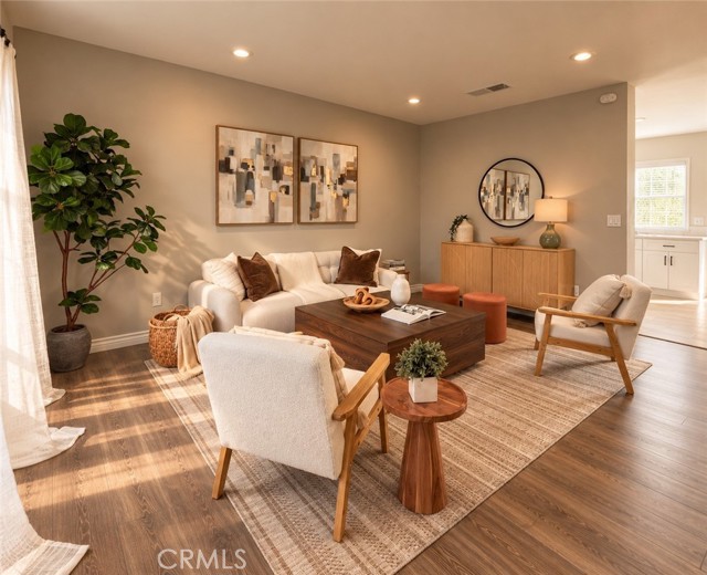 Front Image Thumbnail for CRPW26210673