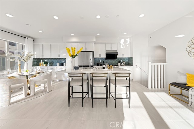 Detail Gallery Image 7 of 39 For 200 Winterbrook, Lake Forest,  CA 92610 - 2 Beds | 2/1 Baths