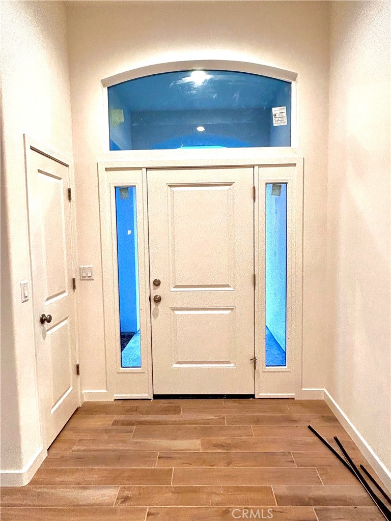https://media.crmls.org/medias/c2257664-fb9b-4047-9734-50a0a820b4c4.jpg?preset=X-Large
