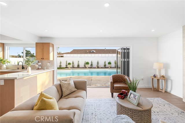 Detail Gallery Image 47 of 71 For 242 Garfield, Placentia,  CA 92870 - 4 Beds | 3 Baths