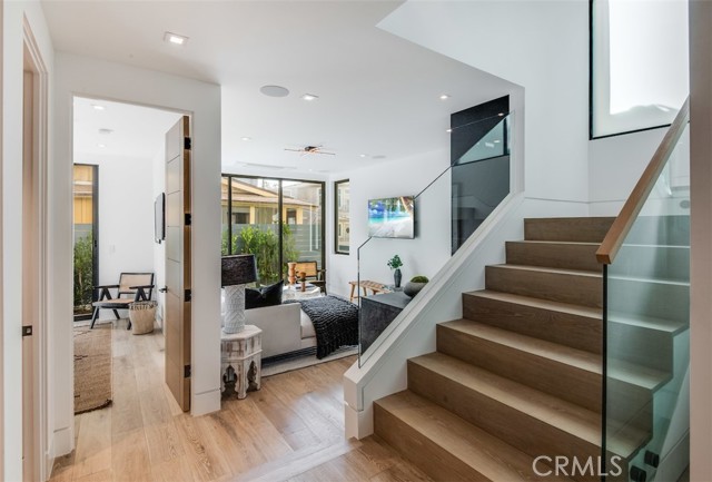 200 40th Street, Manhattan Beach, California 90266, 4 Bedrooms Bedrooms, ,4 BathroomsBathrooms,Residential,Sold,40th,SB22010624